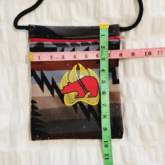 Small wool like cross body bag - Picture 3 of 6